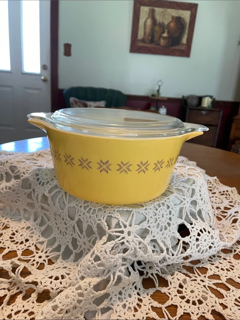 Pyrex Yellow Starburst Covered Casserole with Clear Lid